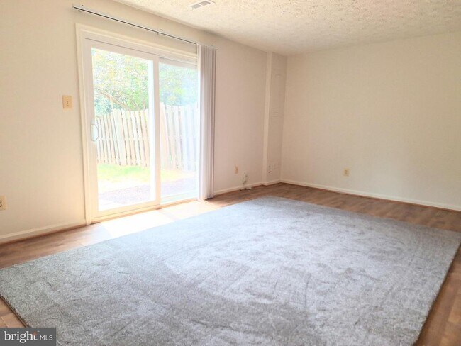 Building Photo - 505 Cross Ridge Ct