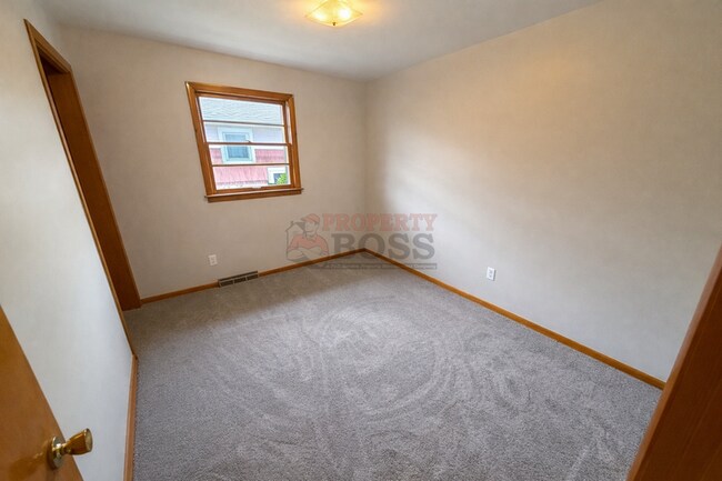 Building Photo - 4408 Elm Ave