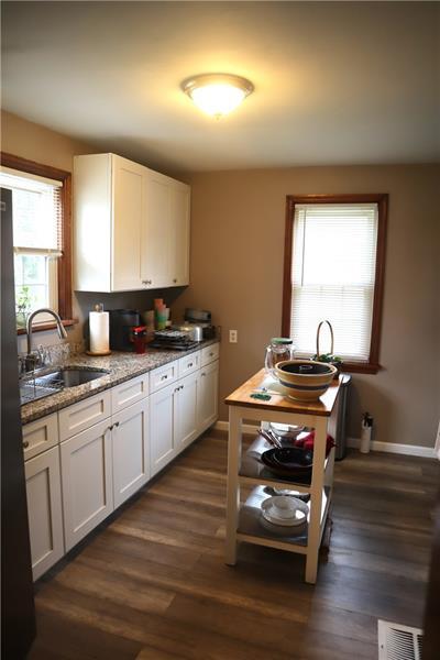 Building Photo - 3059 Mt Troy Rd