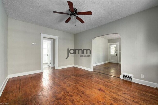 Building Photo - 1511 Westwood Ave