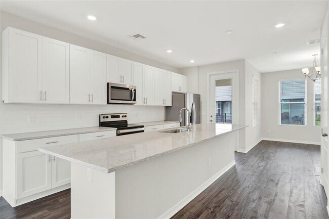 Building Photo - 13120 Bovet Ave