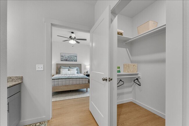 Building Photo - 796 Morningside Dr