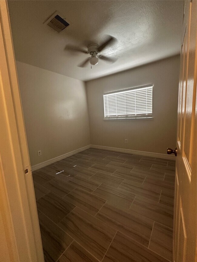 Building Photo - 6807 Whitbourne Meadow Ln