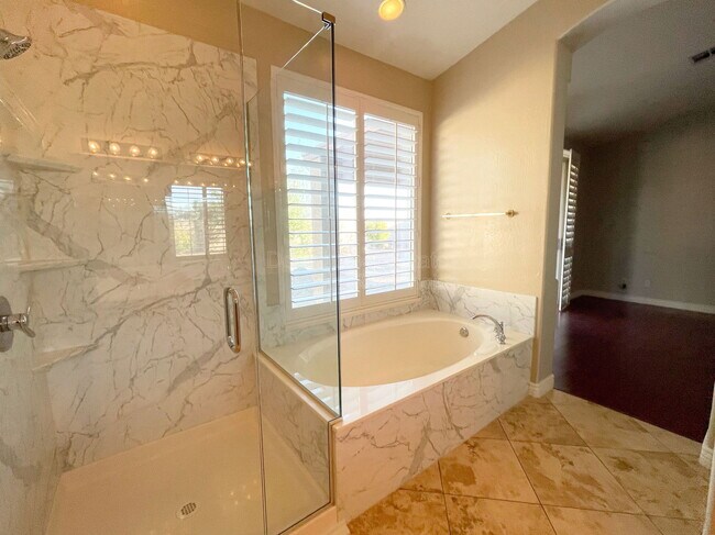 Building Photo - 2260 W Megan St