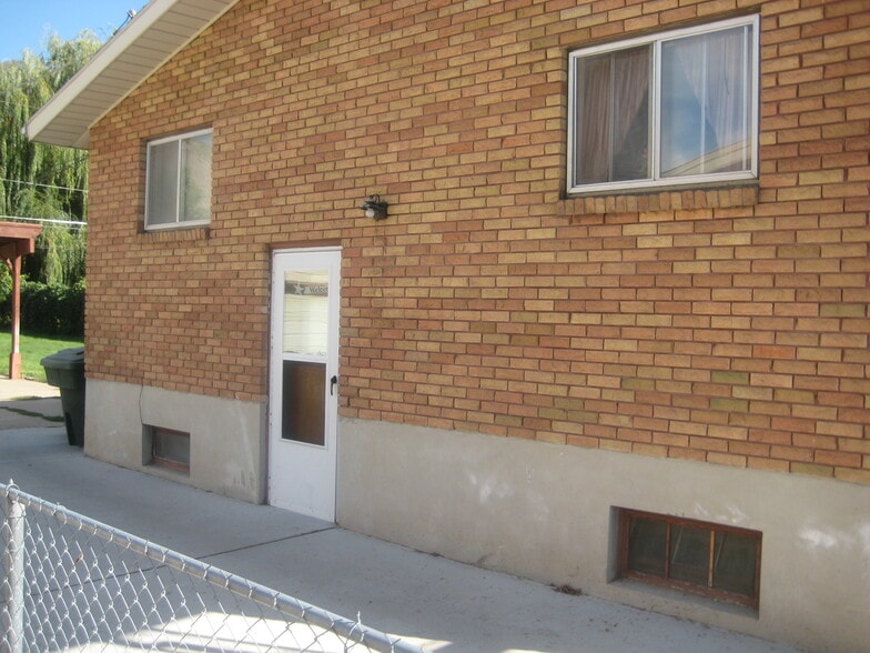 Building Photo - 3352 Eccles Ave