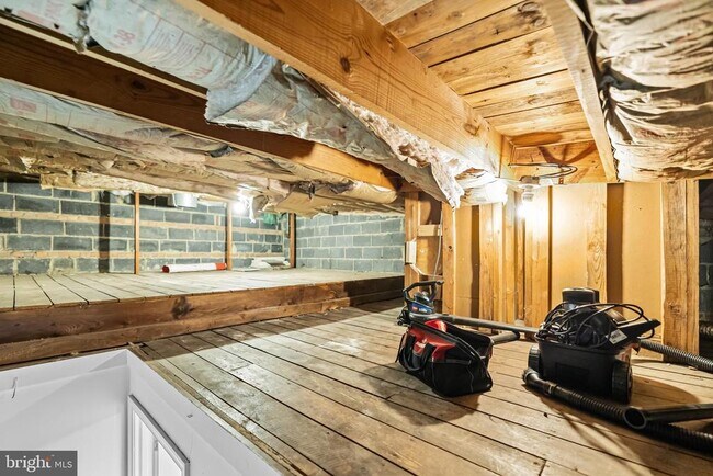 Building Photo - 2420 I St NW