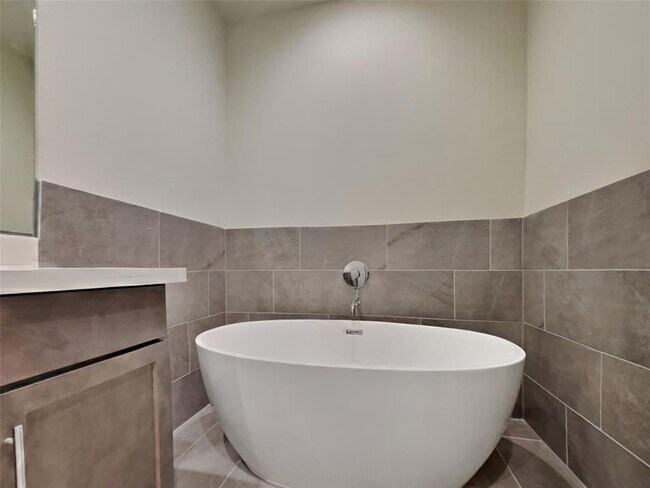 Building Photo - 2607 Quinn Ridge Way