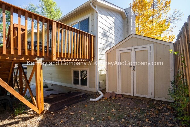 Building Photo - 5470 Sacramento Pl