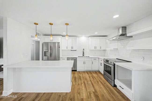 Building Photo - 4101 E Calavar Rd
