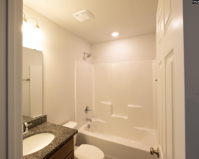 Building Photo - 228 Bluewing Dr