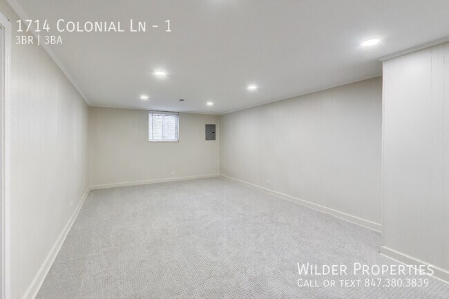 Building Photo - 1714 Colonial Ln