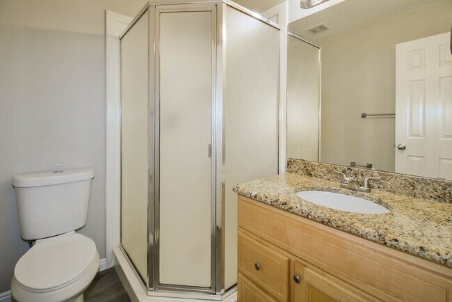 Building Photo - 2353 N 400 W