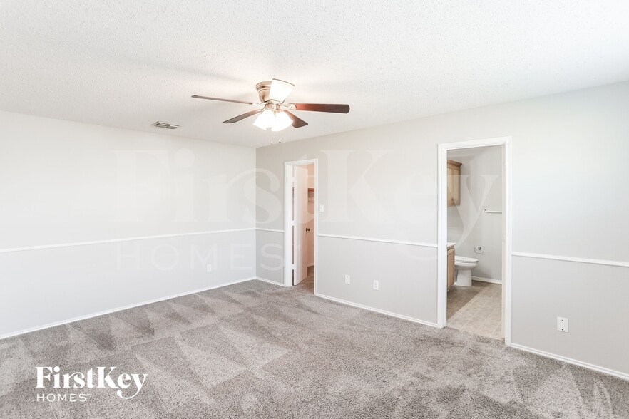 Building Photo - 1405 Dandelion Trail