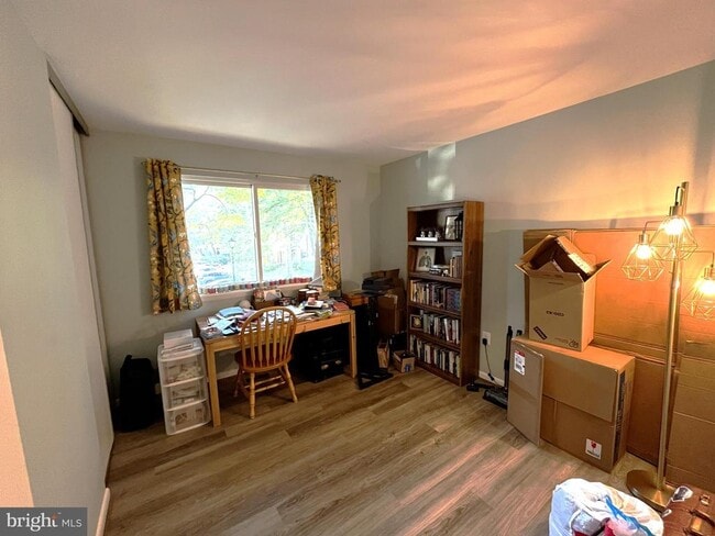 Building Photo - 10673 Spring Oak Ct