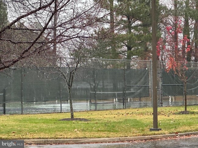 Building Photo - 622 Oyster Bay Pl