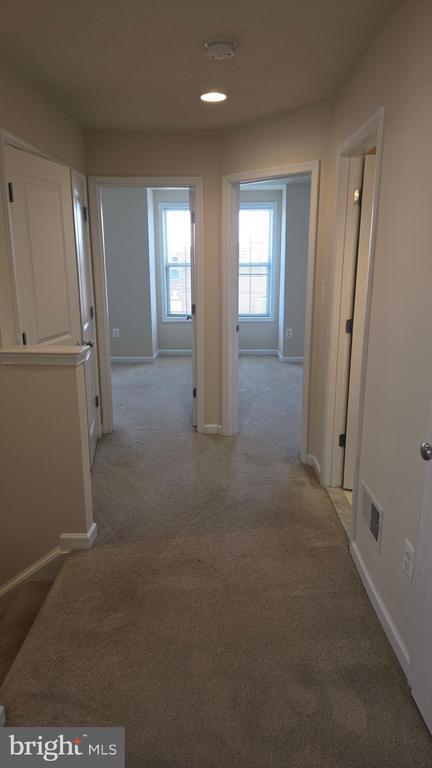 Building Photo - 6634 Bartrams Forest Ln