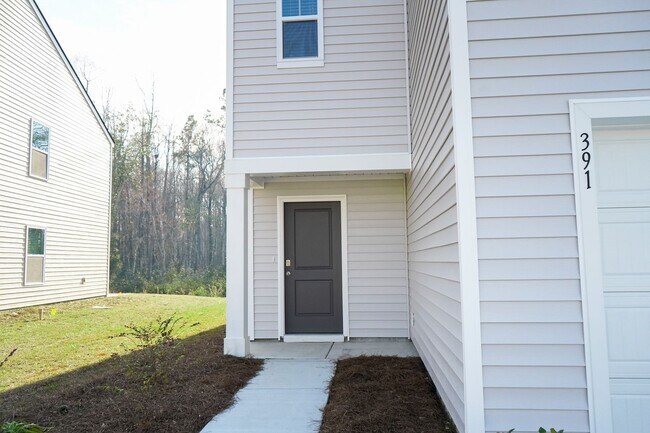 Building Photo - Available Soon!