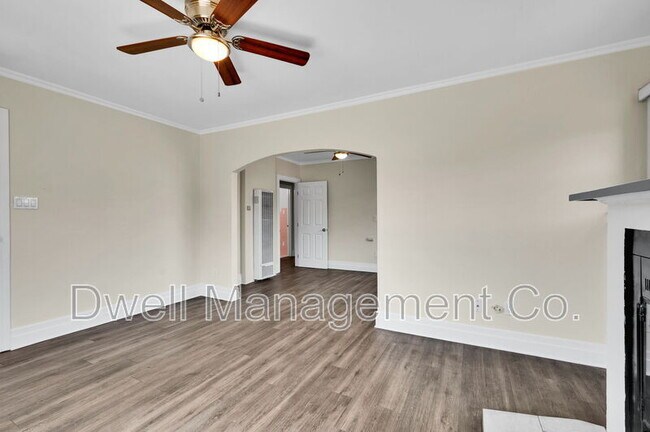 Building Photo - 1430 Diamond Ln