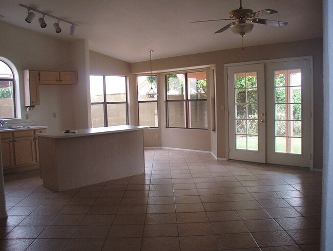 Building Photo - 7211 W Morrow Dr