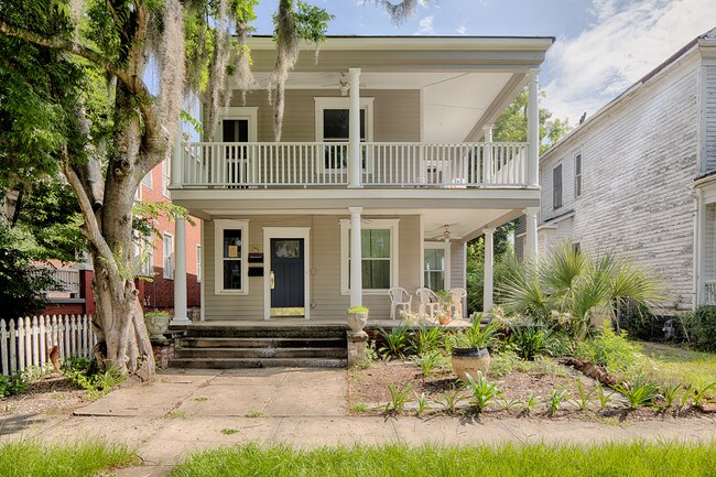Primary Photo - 308 W 40th St