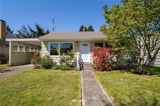 Building Photo - 9339 31st Pl SW