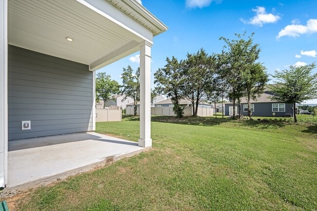 Building Photo - 131 Saddle Horse Ln
