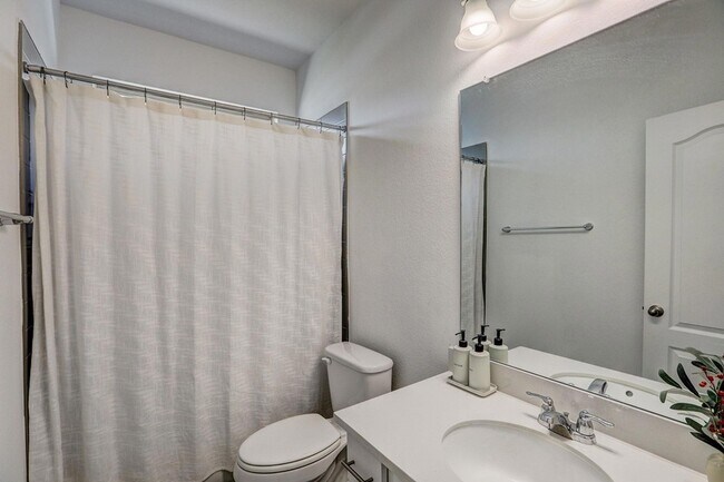 Building Photo - 308 Monteforte Rd