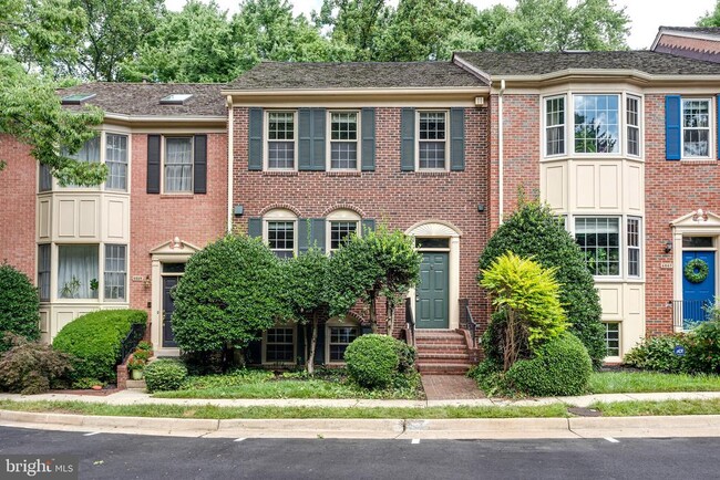 Primary Photo - 6867 Williamsburg Pond Ct