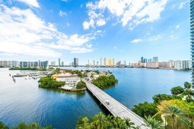 Building Photo - 6000 Island Blvd