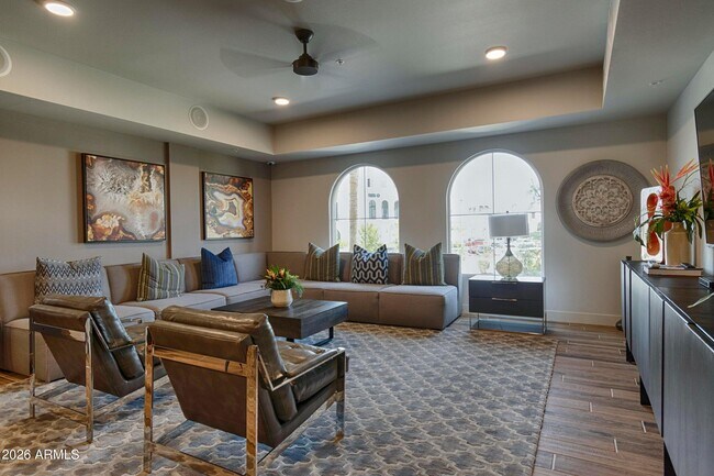 Building Photo - 2511 W Queen Creek Rd