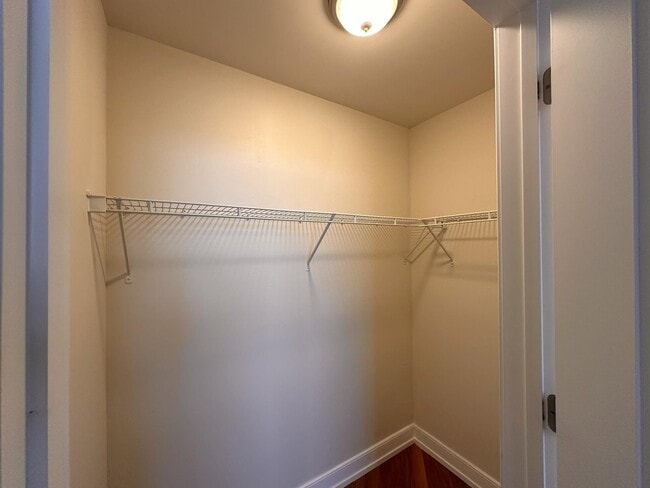 Building Photo - 105 Greene St