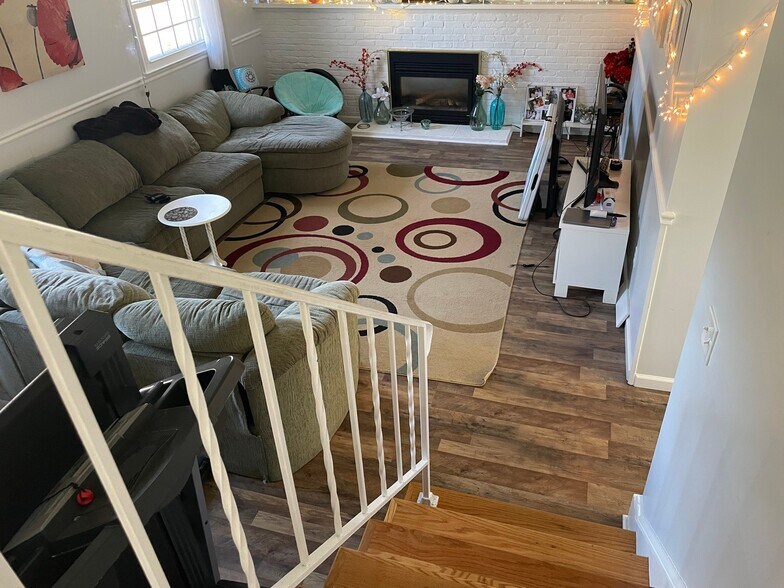 Building Photo - 17804 Park Mill Dr