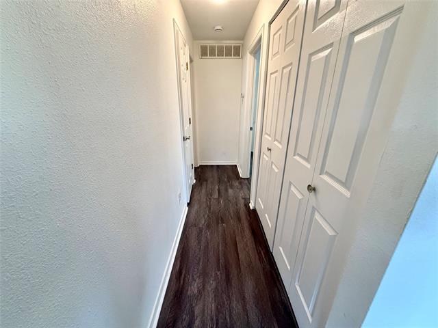 Building Photo - 330 W Harwood Rd