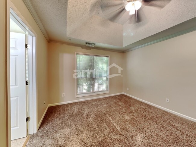 Building Photo - 2725 Freemans Walk Dr