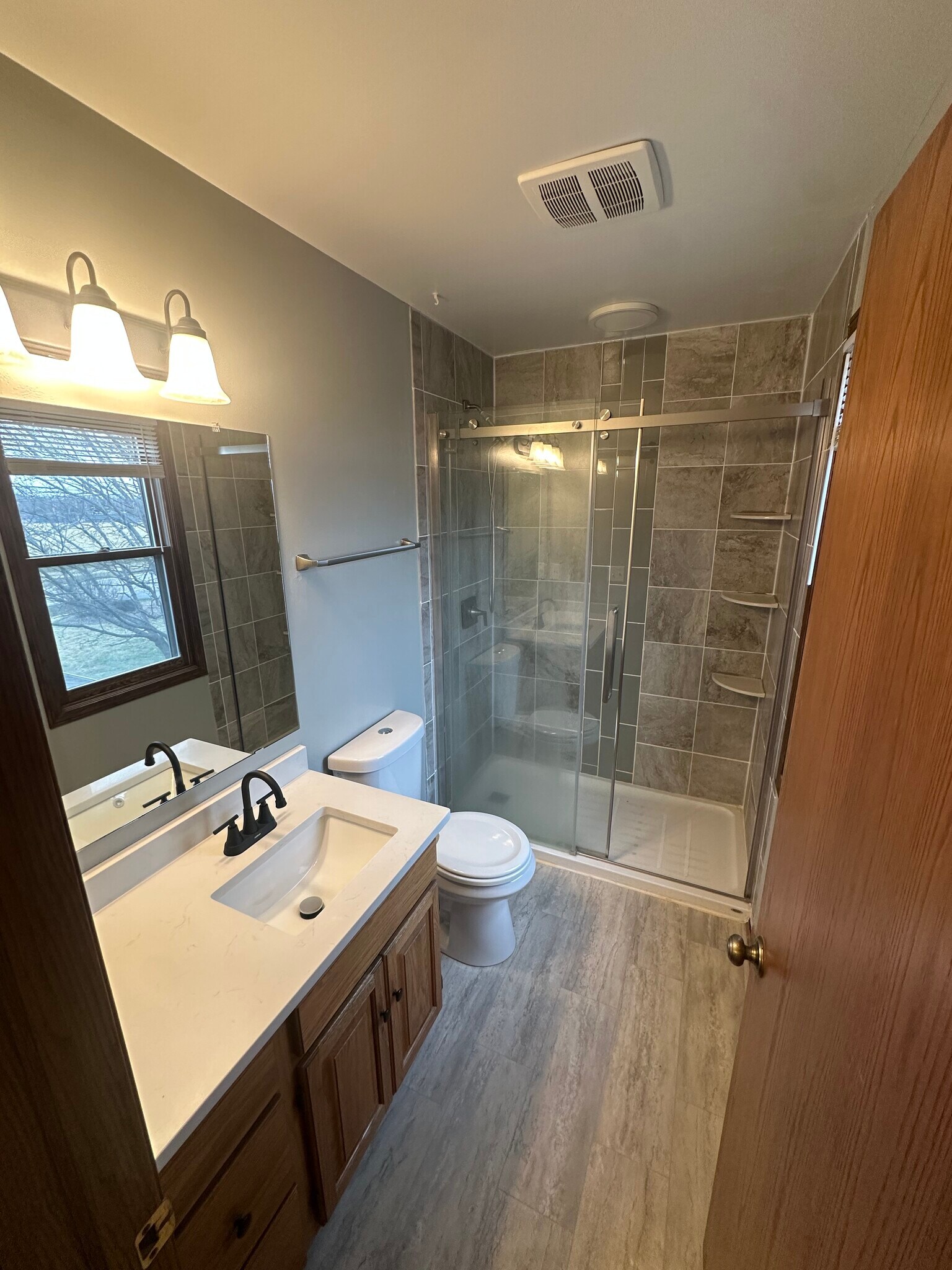 Building Photo - S86W18930 Woods Rd