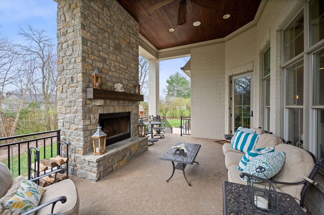 Building Photo - Anderson Township- Immaculate 4 bedroom on...