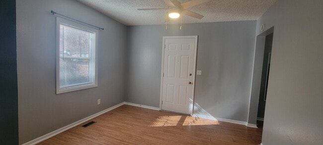 Building Photo - Duplex near downtown Canon City