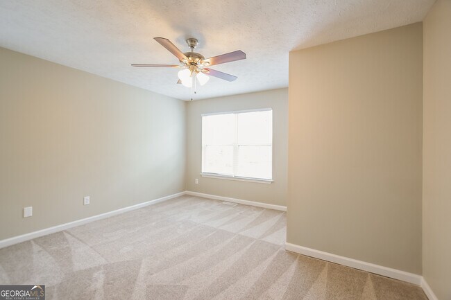 Building Photo - 2295 Burdett Ridge Dr