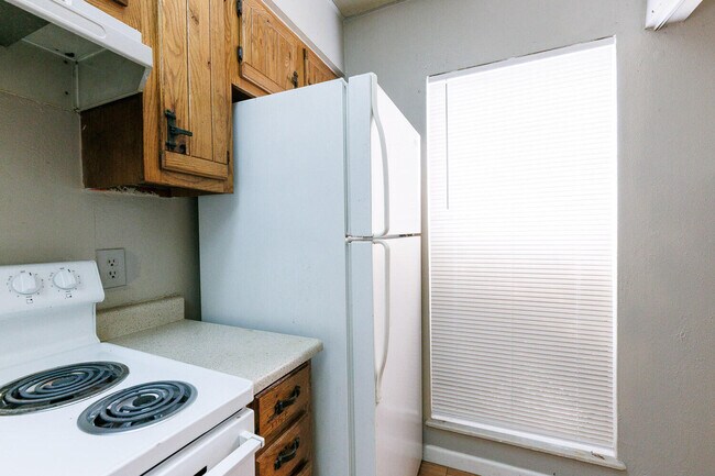 Building Photo - 7405 Avenue X
