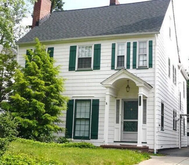 Building Photo - 18328 Newell Rd