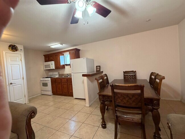 Building Photo - 10214 Blitzen Dr