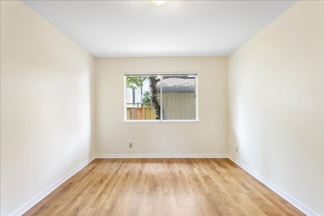 Building Photo - 1501 Verdi St