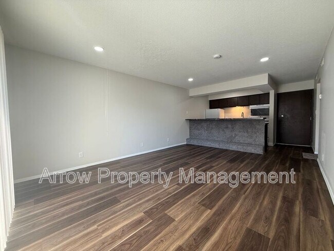 Building Photo - 649 S 18th St