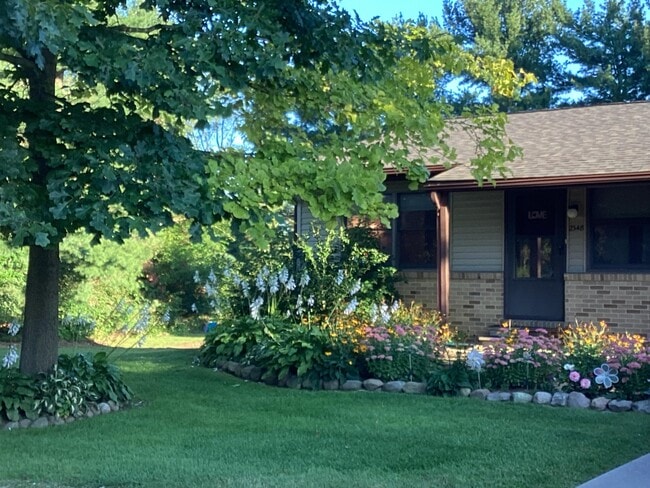 Building Photo - 2344 E Textile Rd