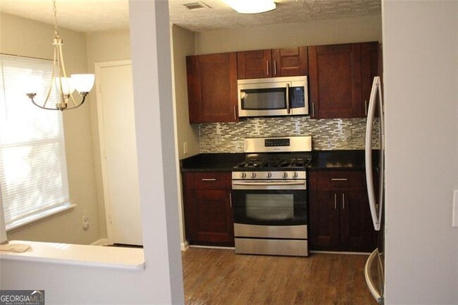 Building Photo - 4879 Ardsley Dr