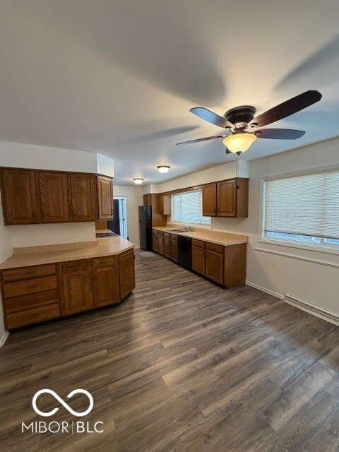 Building Photo - 2530 W 44th St