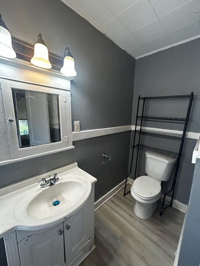 Building Photo - Cozy 3BR/1Ba house with unfinished basement