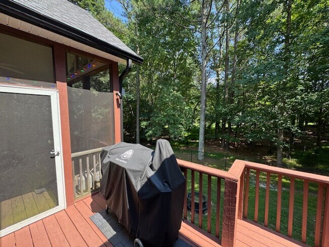 Building Photo - Charming 3-Bedroom Retreat in Wake Forest