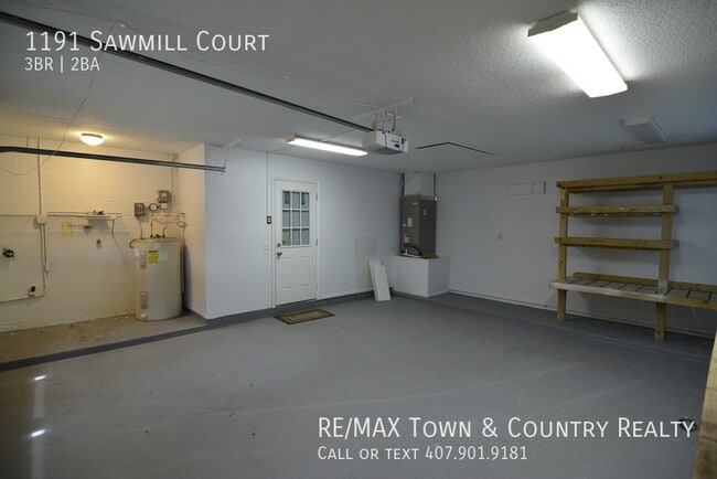 Building Photo - 1191 Sawmill Ct