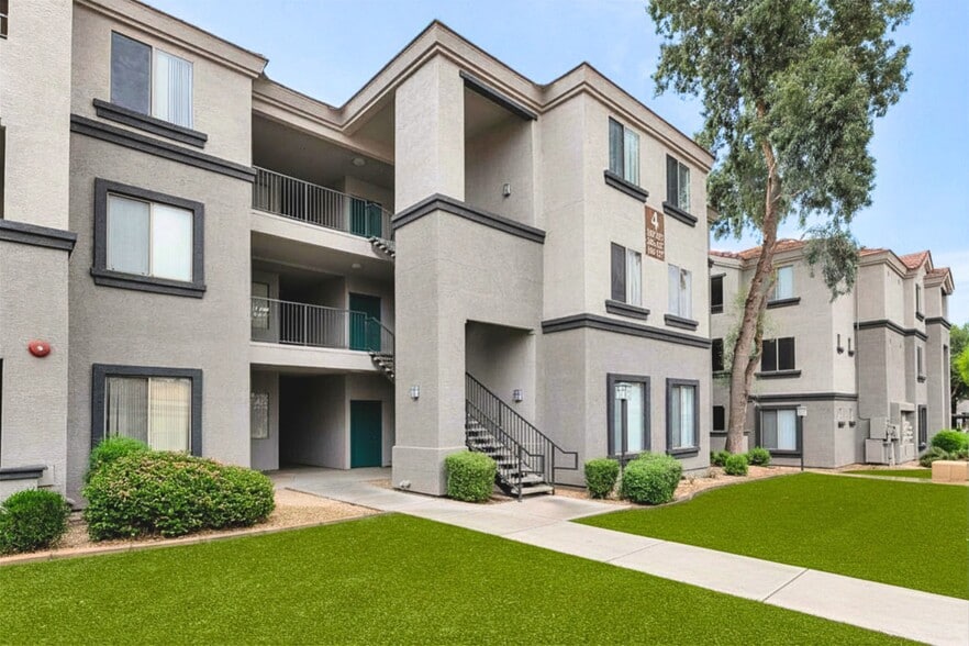 Building Photo - Ventura Vista